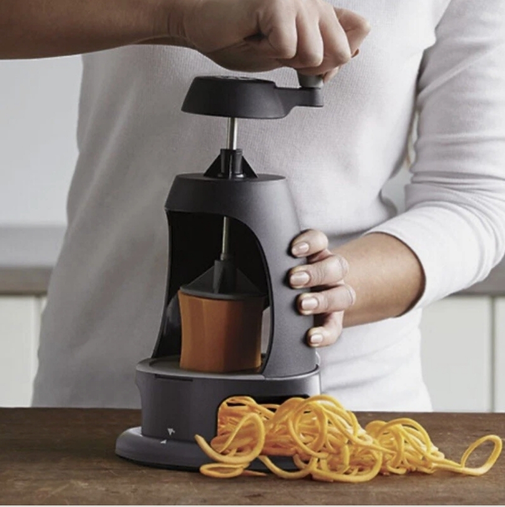 Pampered Chef Veggie Twirl & Curl / Spiralizer - Picture 7 of 16